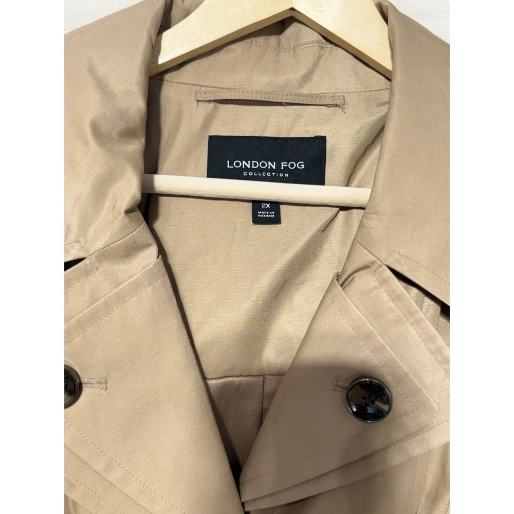 London Fog Collection Women's Hooded Trench Coat Tan Beige Belted Size 2X NWT - Picture 4 of 7